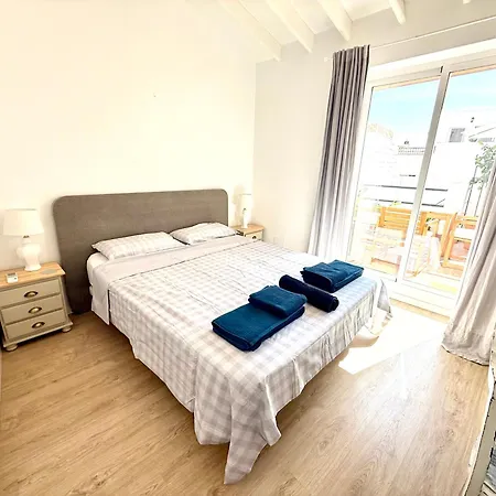 Сasa de vacaciones Old Town 3 Bed House With Private Roof Terrace Nerja