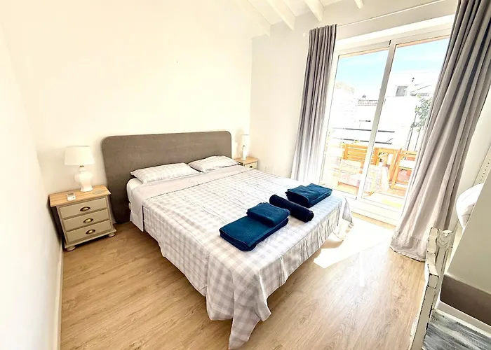 Сasa de vacaciones Old Town 3 Bed House With Private Roof Terrace Nerja