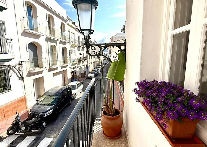 Old Town 3 Bed House With Private Roof Terrace