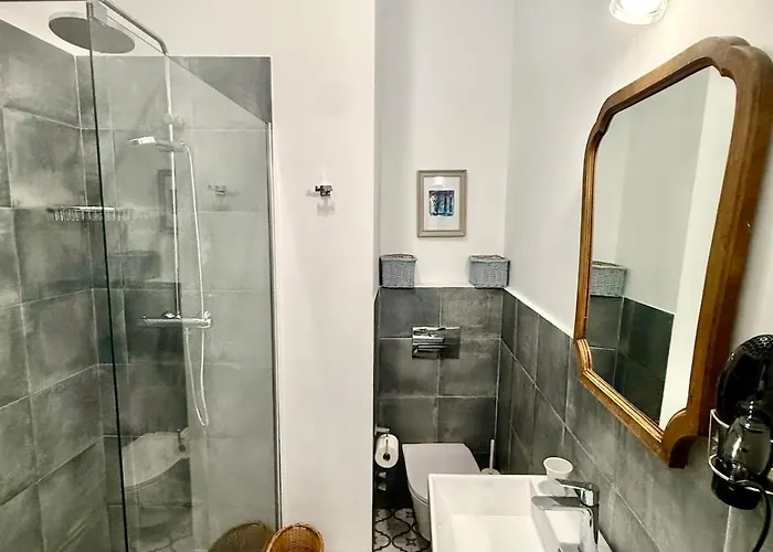 Old Town 3 Bed House With Private Roof Terrace Nerja