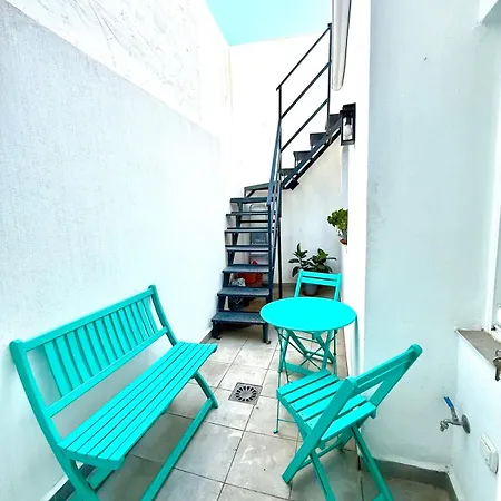 Old Town 3 Bed House With Private Roof Terrace *