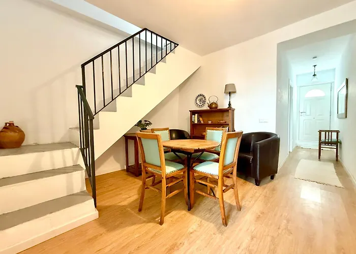 Old Town 3 Bed House With Private Roof Terrace Dom wakacyjny Nerja